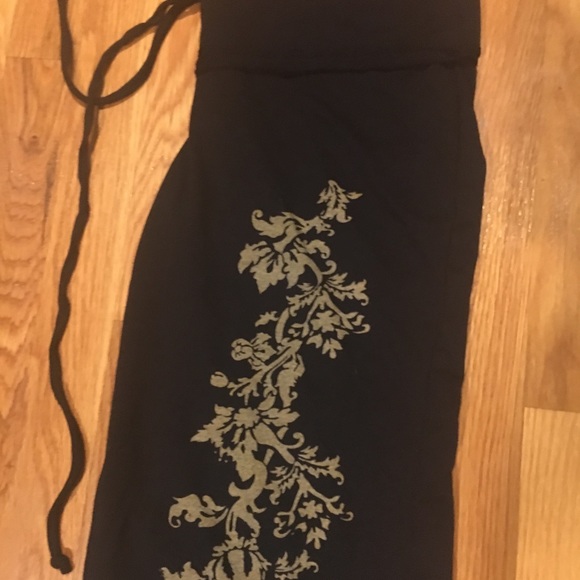 L/xl yoga Capri with tie waist. - Picture 3 of 4